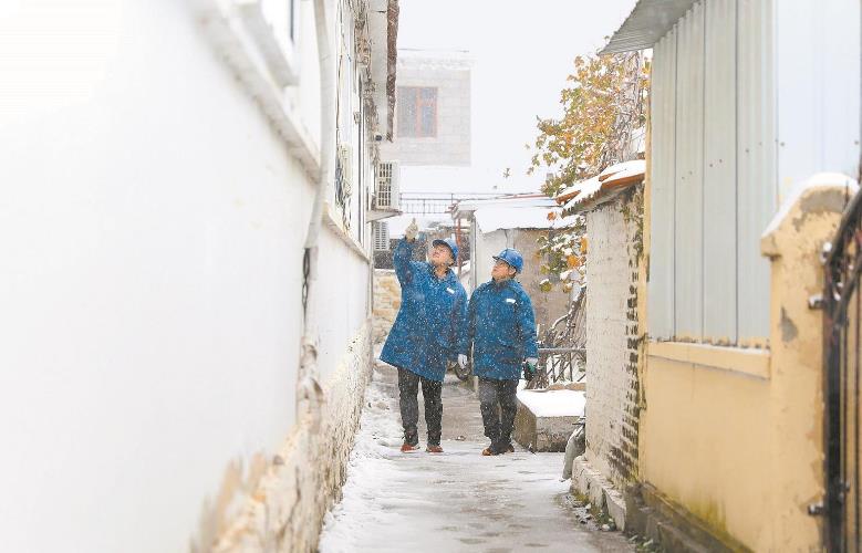 國網(wǎng)山東電力積極應對寒潮雨雪保障供電