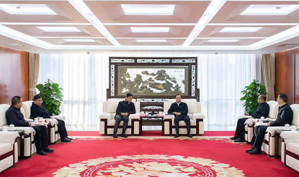 華電集團(tuán)黨組書記、董事長(zhǎng)江毅會(huì)見青海省委常委、省政府黨組副書記張錦剛
