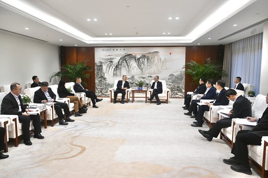 中國電建黨委副書記、總經(jīng)理王斌與中國機電商會黨委書記、會長張鈺晶舉行會談