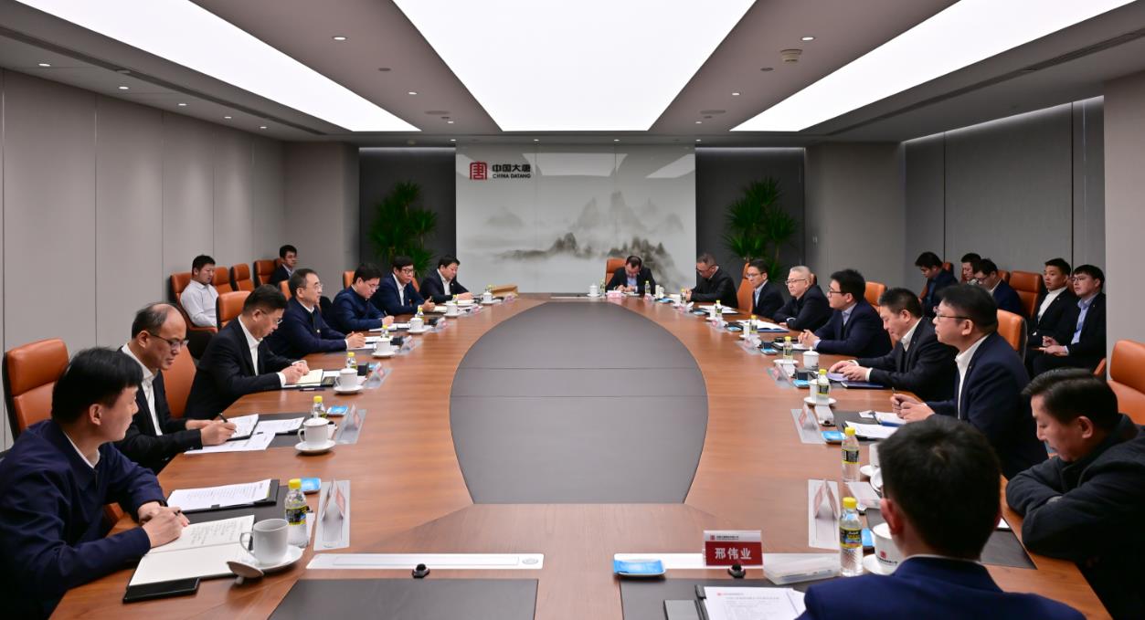 大唐集團(tuán)黨組書記、董事長鄒磊與上海電氣黨委書記、董事長吳磊會(huì)談