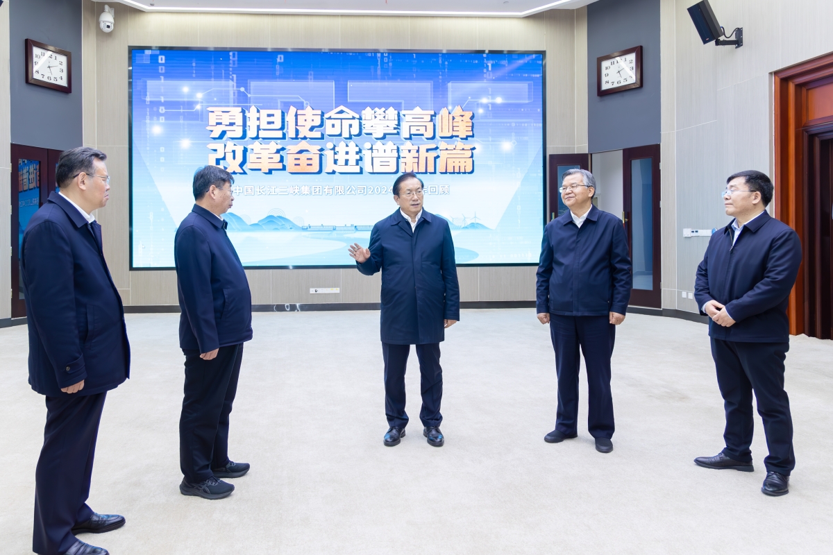 湖北省委書記王忠林、省長(zhǎng)李殿勛走訪慰問(wèn)三峽集團(tuán)
